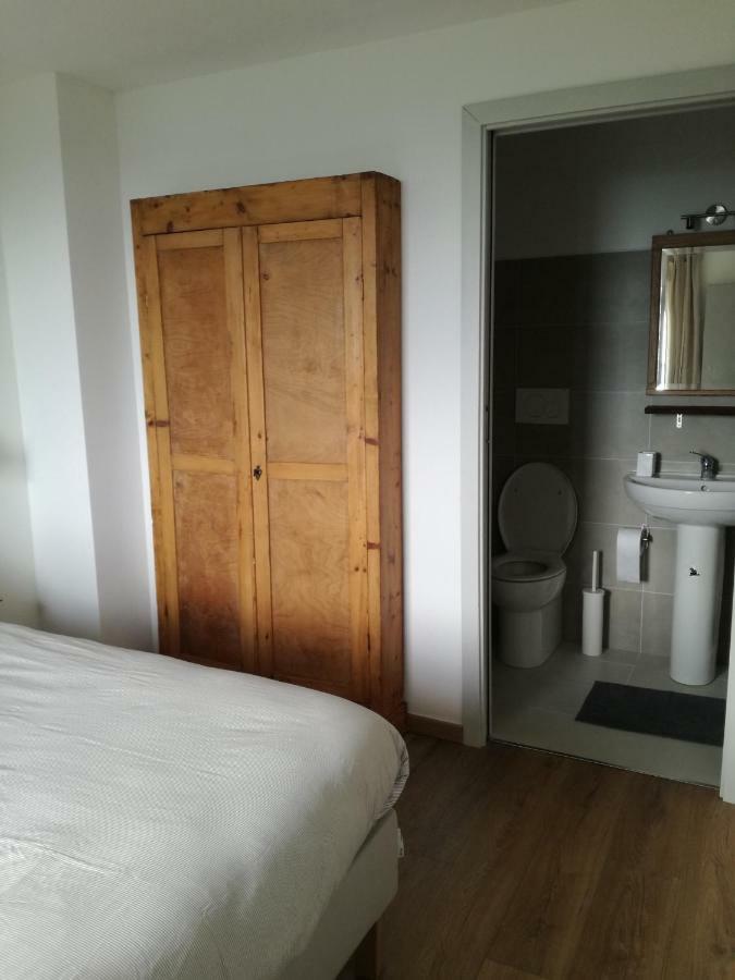 Berzuaia Bed & Breakfast Вараце Екстериор снимка